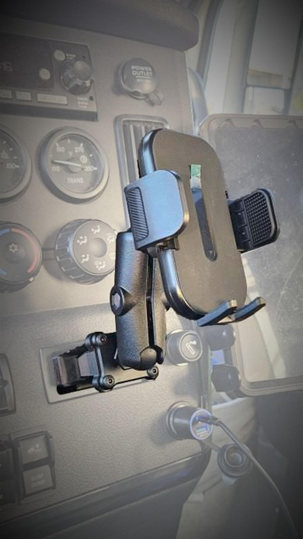 Smash Mount FL, Freightliner Cascadia Phone Holder Kit 2018-2026, 1 inch RAM Compatible Accessories Holder for Semi Truck (Phone Mount Kit