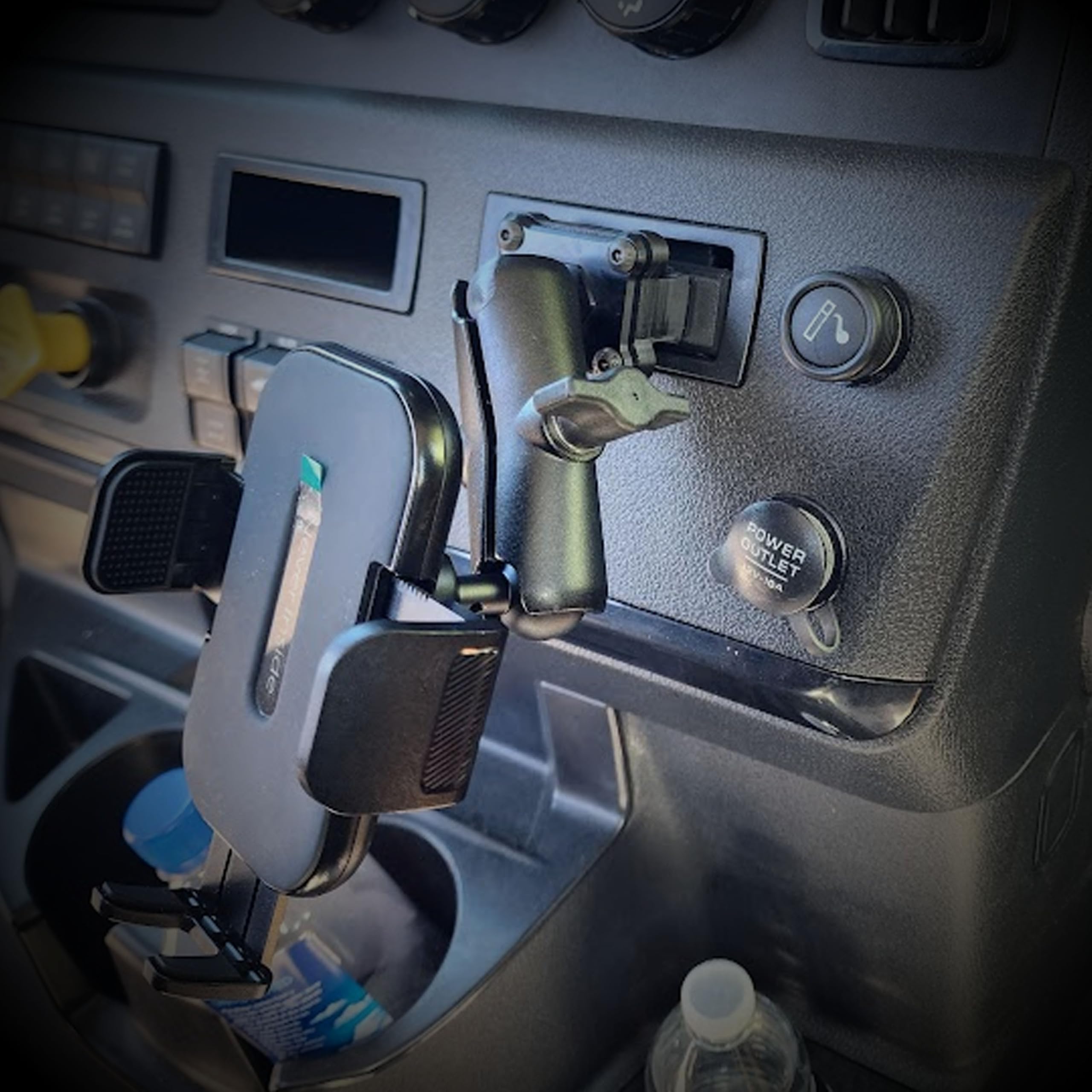Smash Mount FL, Freightliner Cascadia Phone Holder Kit 2018-2026, 1 inch RAM Compatible Accessories Holder for Semi Truck (Phone Mount Kit
